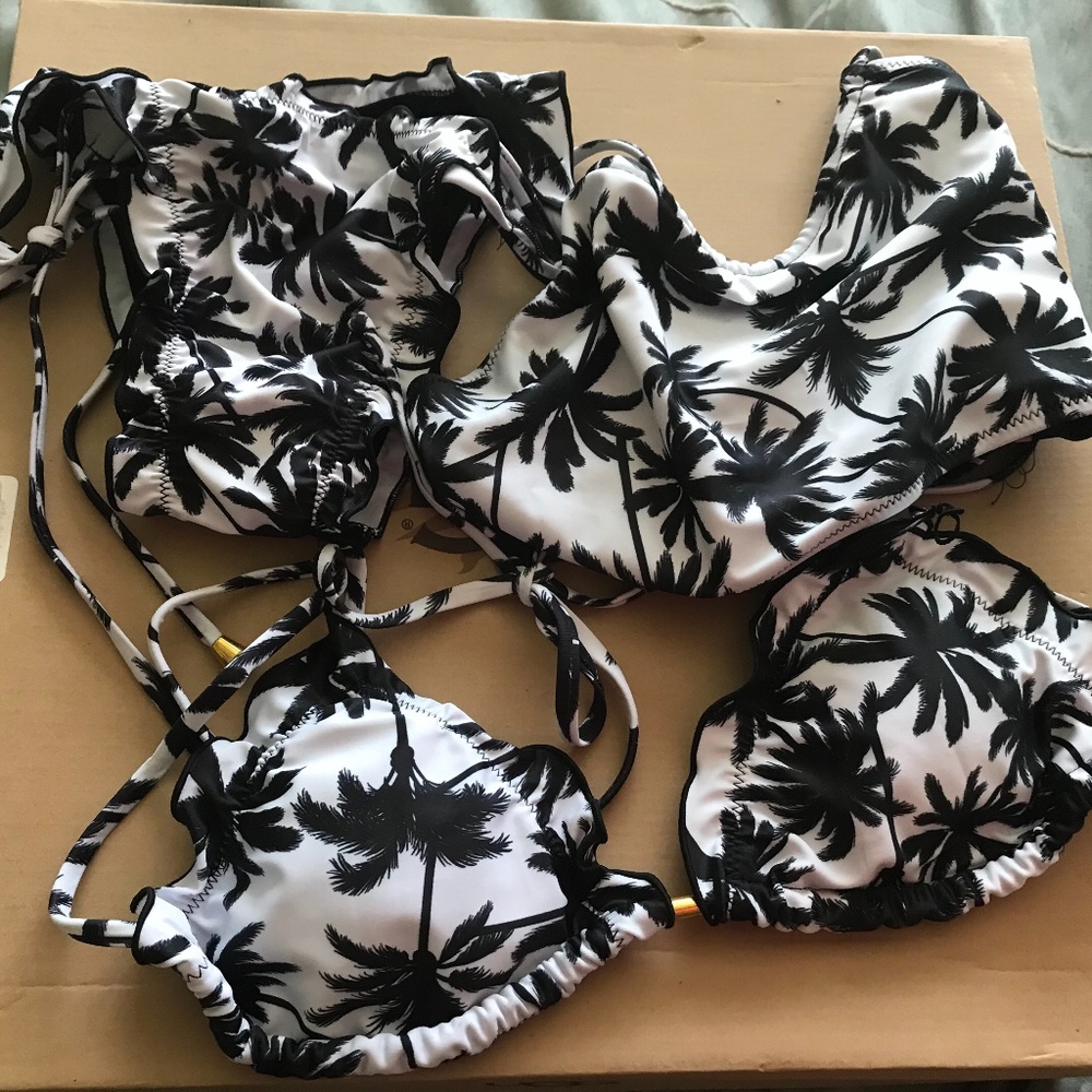 Size small 3 piece bathing suit